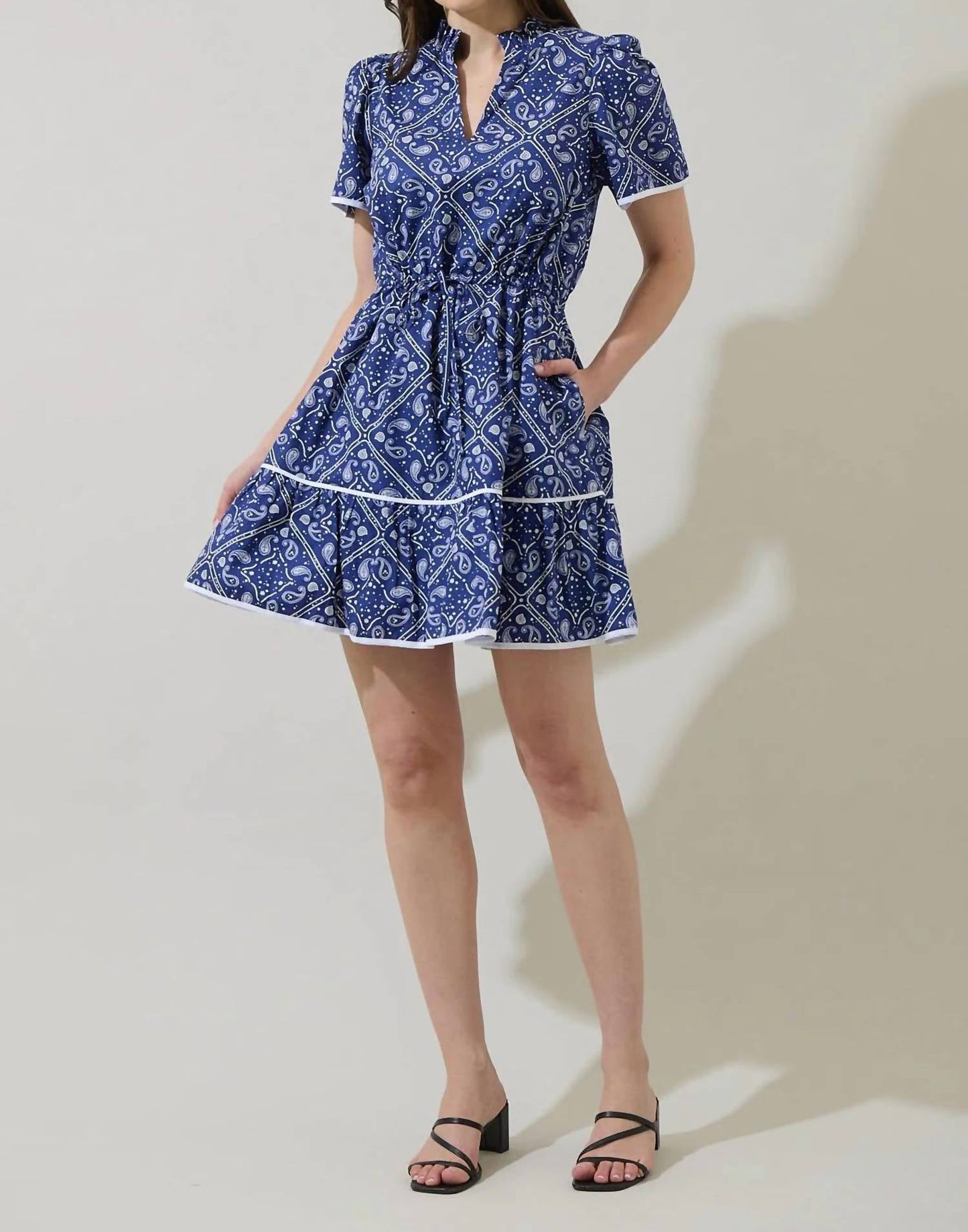 Sugarlips - Zenira Paisley Jazlene Shift Mini Dress