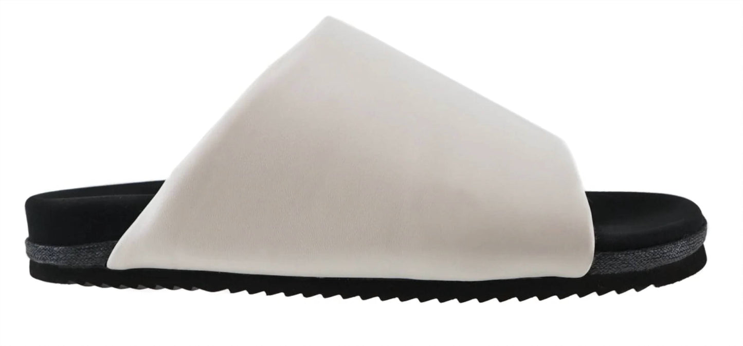 Roam - Women's Leather Slider Sandal
